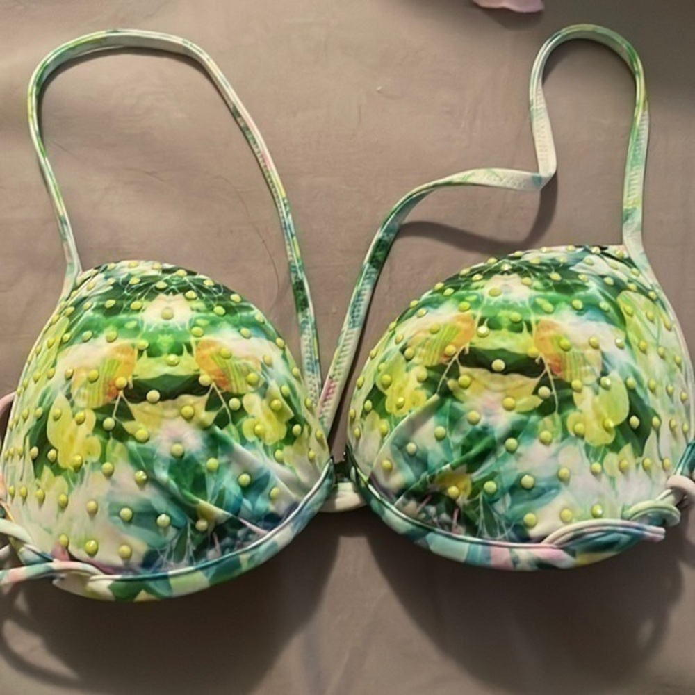 Victoria secret swim top the fabulous